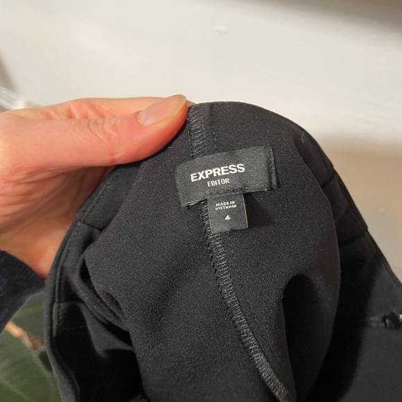 Express Editor Full Skirt Skort Size 4 - Picture 4 of 6